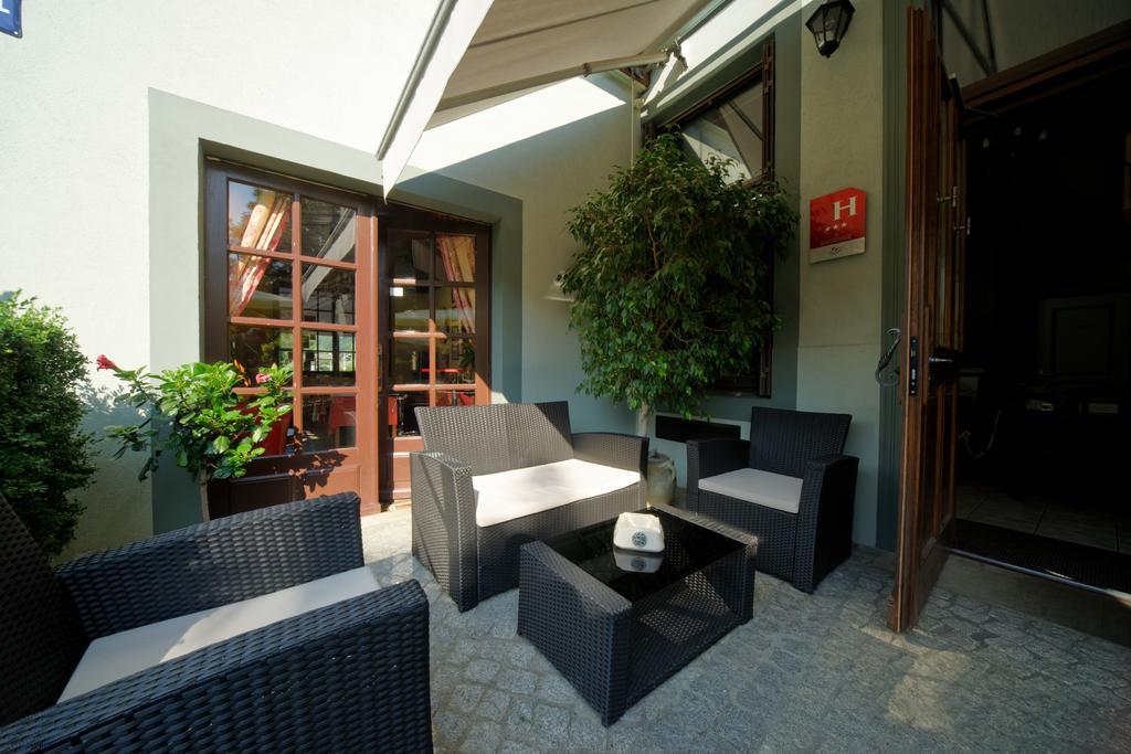 Hôtel Du Parc La Rochette  Buitenkant foto